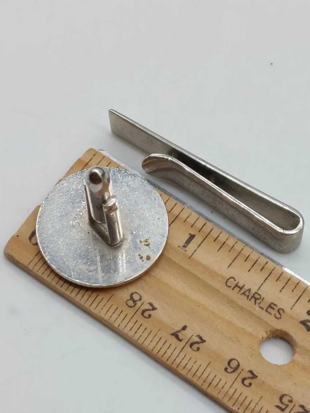 Swank Leather Silver Tone Tie Clip And Cufflinks